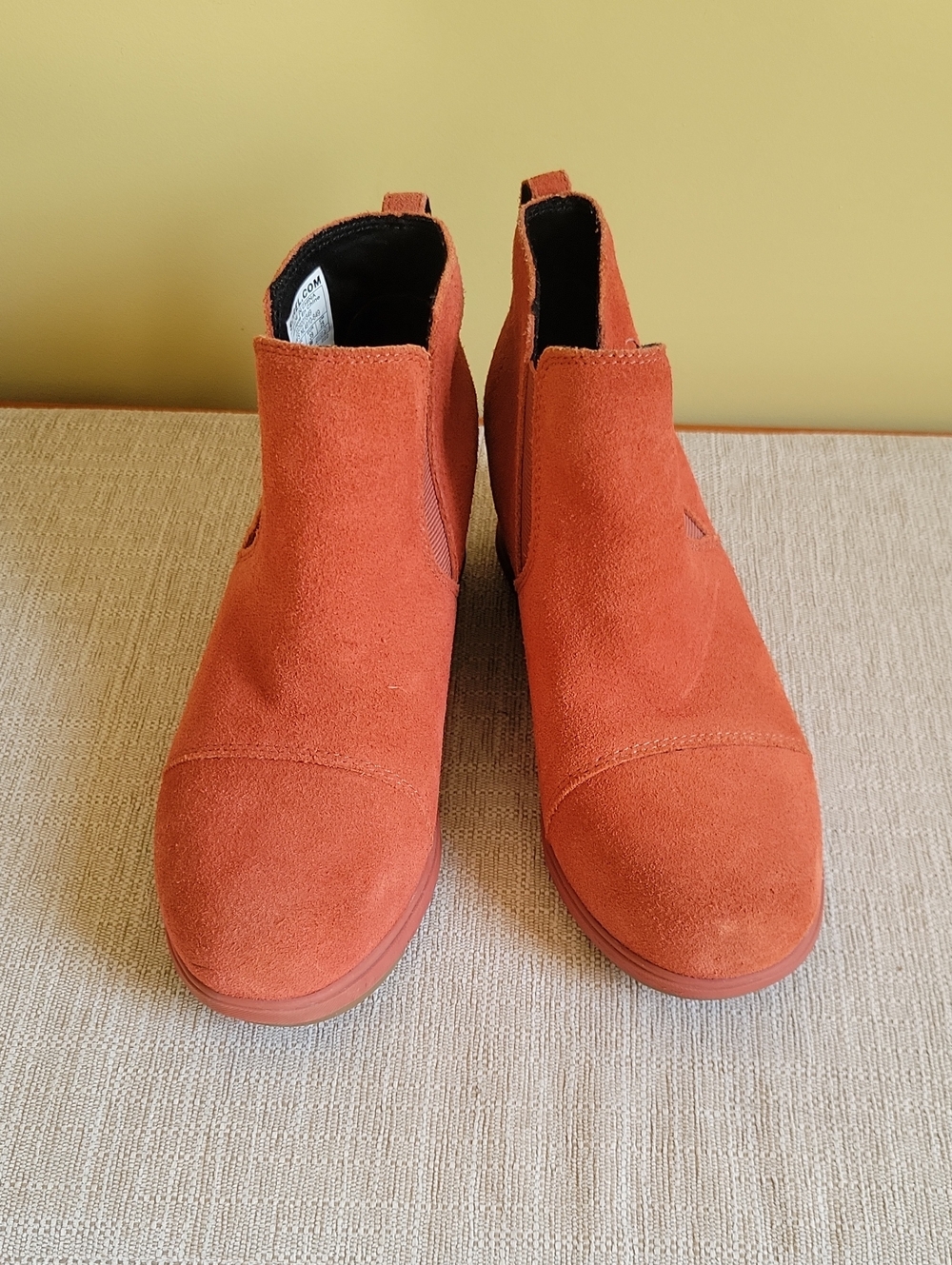 Sorel Evie  Size 8 Coral Suede